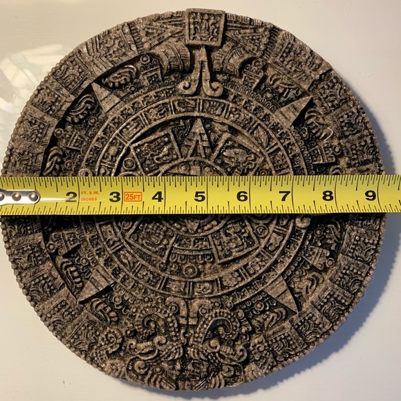 Aztec Stone Calendar - Picture 2 of 4